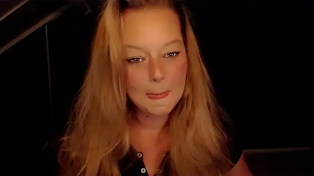 roxanna24 online show from 07/29/26, 07:45