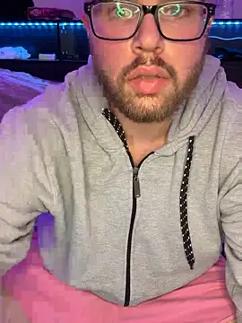 Snapshot of Comfortable_Bite chatting on 11/15/25, 10:56 Comfortable Bite online show from 11/15/25, 10:56