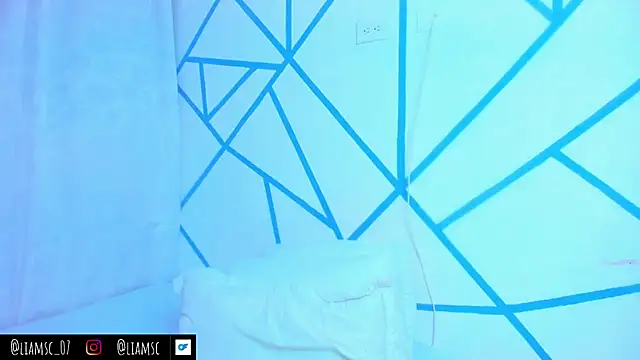 liam scott77 online show from 10/24/25, 08:05