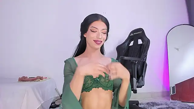 selena robertss  online show from 02/08/26, 01:09