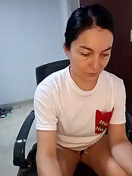 renata hot1 online show from 02/05/25, 01:22