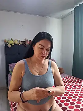 renata hot1 online show from 09/15/25, 03:23