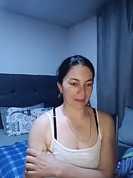 renata hot1 online show from 06/11/26, 02:44