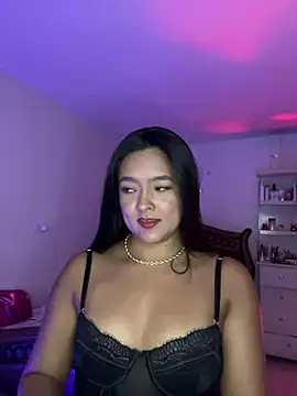 Snapshot of cristina1800 chatting on 05/16/26, 03:36 cristina1800 online show from 05/16/26, 03:36