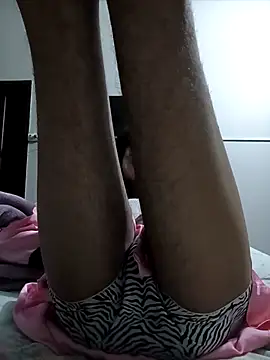 Hornylarka1 online show from 07/07/26, 09:52