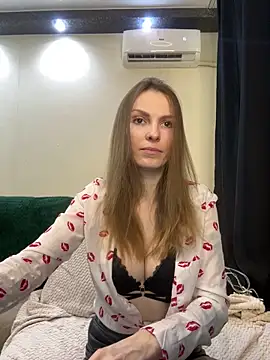 RachelBelI online show from 03/12/25, 11:22