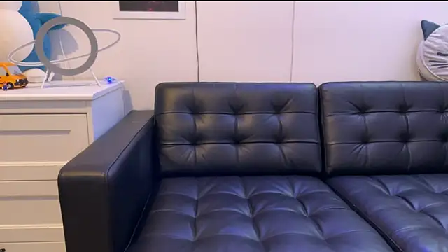 Snapshot of BlueEyedTallGuy94 chatting on 12/09/24, 01:07 BlueEyedTallGuy94 online show from 12/09/24, 01:07