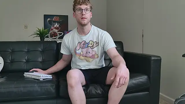 Snapshot of BlueEyedTallGuy94 chatting on 09/24/25, 06:55 BlueEyedTallGuy94 online show from 09/24/25, 06:55