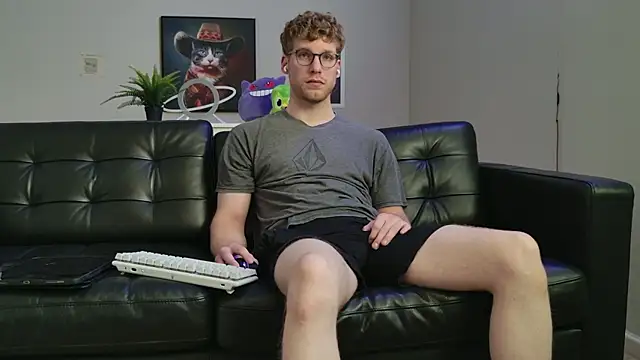 Snapshot of BlueEyedTallGuy94 chatting on 09/27/25, 05:51 BlueEyedTallGuy94 online show from 09/27/25, 05:51