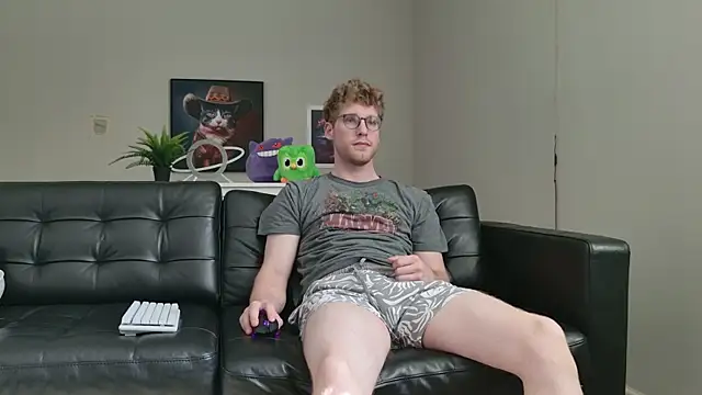 Snapshot of BlueEyedTallGuy94 chatting on 09/28/25, 08:25 BlueEyedTallGuy94 online show from 09/28/25, 08:25