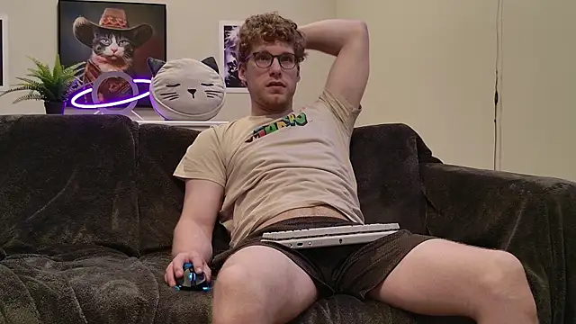 BlueEyedTallGuy94 online show from 11/01/25, 06:43