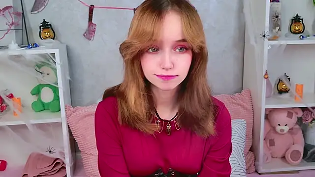 b4by LoL1 online show from 10/28/25, 12:30