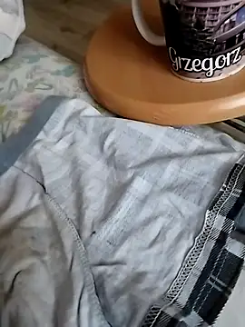 Grig1982 online show from 10/26/25, 06:08