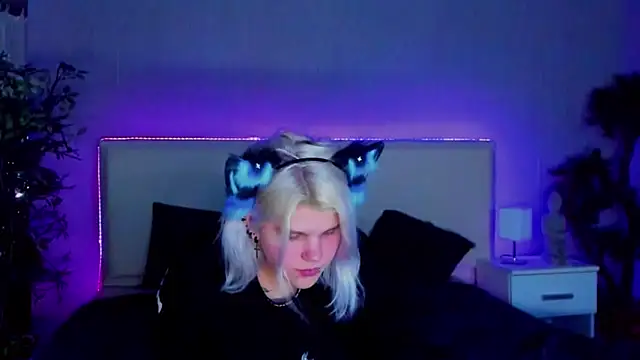 JoannLowe online show from 01/22/25, 09:10