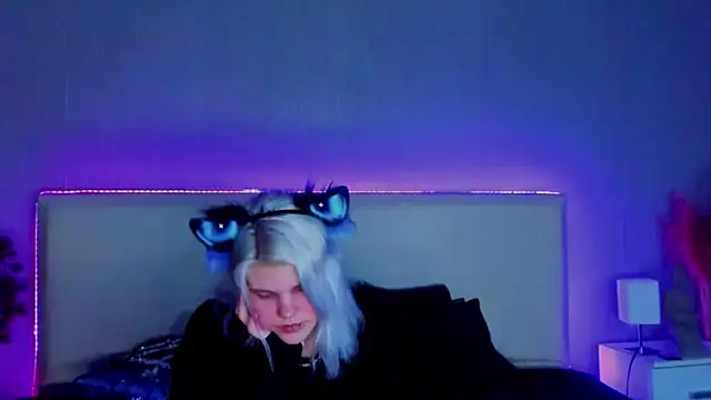 JoannLowe online show from 02/14/25, 12:09