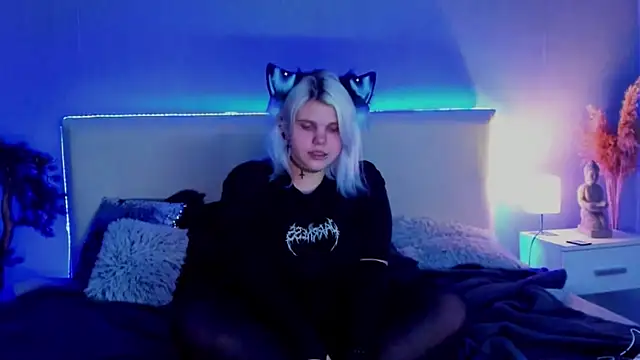 JoannLowe online show from 03/15/25, 12:04