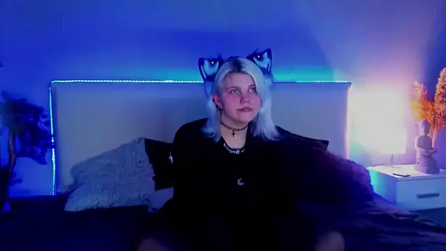 JoannLowe online show from 03/21/25, 09:12