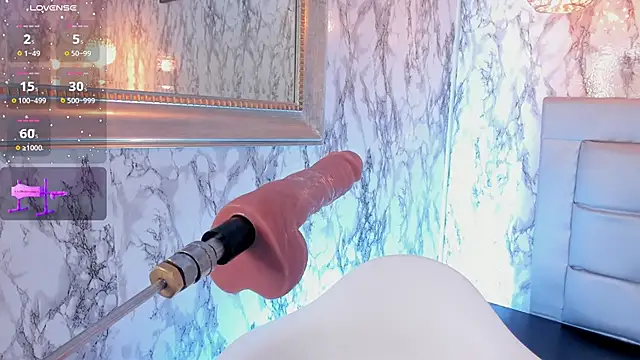 Snapshot of LYEN_RAE chatting on 12/26/24, 11:57 LYEN RAE online show from 12/26/24, 11:57