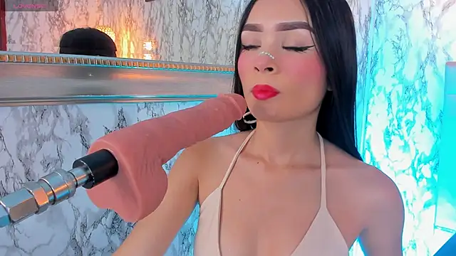 Snapshot of LYEN_RAE chatting on 01/11/25, 07:27 LYEN RAE online show from 01/11/25, 07:27