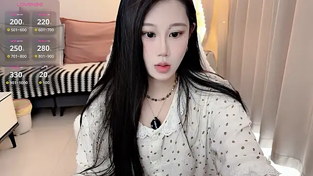 QQ-tutu online show from 04/05/26, 02:53