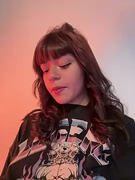 Ashley Chriss online show from 12/29/24, 04:16