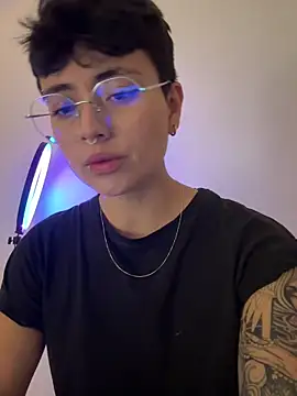 Ashley Chriss online show from 03/09/25, 11:03