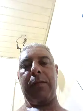 gordonunes online show from 12/02/25, 01:44