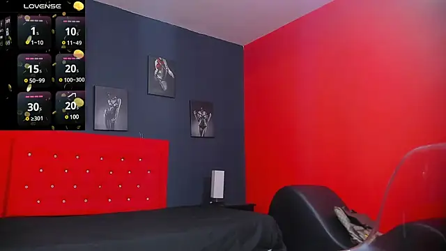 Snapshot of OraineBarrett chatting on 12/04/24, 05:44 OraineBarrett online show from 12/04/24, 05:44