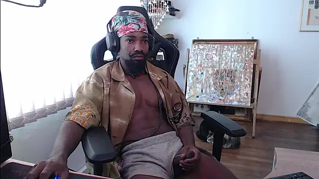 Siriss boyrag online show from 01/28/25, 12:43