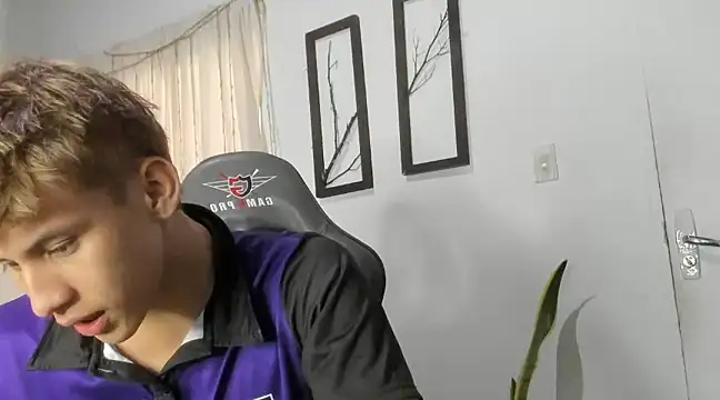 miguel hz online show from 02/20/25, 07:52