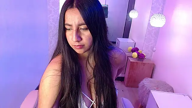 Snapshot of ailyn_miranda chatting on 02/23/25, 08:33 ailyn miranda online show from 02/23/25, 08:33