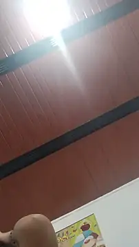 Snapshot of ailyn_miranda chatting on 11/24/25, 12:27 ailyn miranda online show from 11/24/25, 12:27