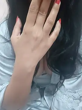 Liyan- online show from 11/12/25, 07:20