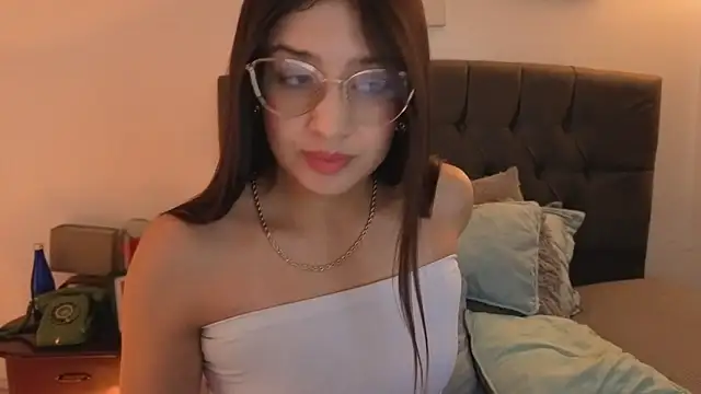 Emma Lombardi online show from 12/20/25, 12:45