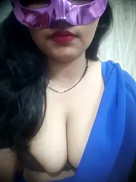 Snapshot of Shivi_shahh chatting on 12/27/24, 05:48 Shivi shahh online show from 12/27/24, 05:48