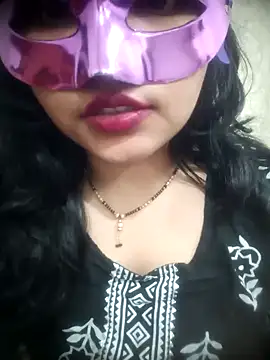 Snapshot of Shivi_shahh chatting on 01/14/25, 06:07 Shivi shahh online show from 01/14/25, 06:07