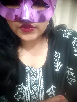 Snapshot of Shivi_shahh chatting on 01/15/25, 09:13 Shivi shahh online show from 01/15/25, 09:13