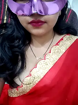 Snapshot of Shivi_shahh chatting on 03/07/25, 05:17 Shivi shahh online show from 03/07/25, 05:17