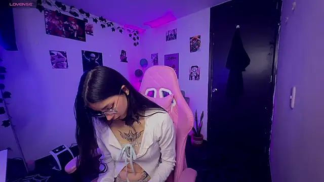 cami mila9 online show from 02/16/26, 05:47