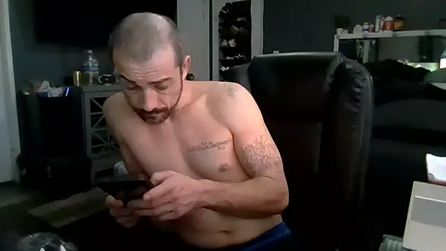 Snapshot of MasterJizzJunky chatting on 04/08/26, 05:24 MasterJizzJunky online show from 04/08/26, 05:24