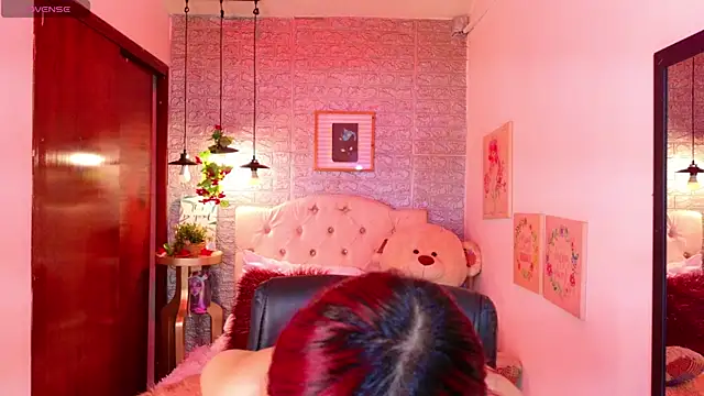 meghan nill online show from 09/19/25, 02:57