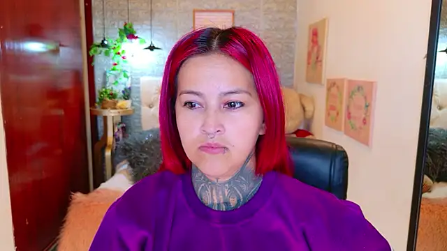 meghan nill online show from 11/28/25, 02:47