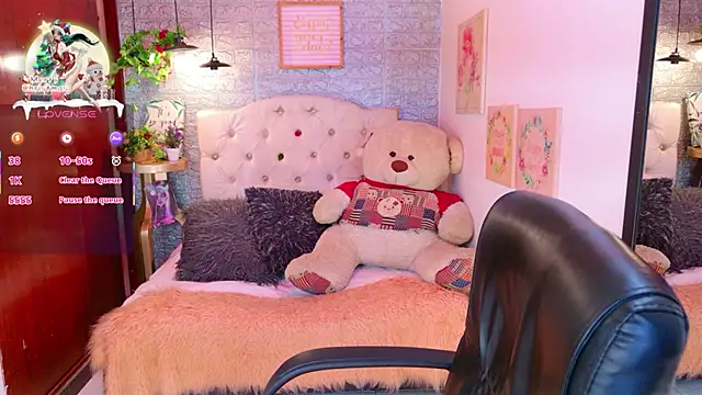 meghan nill online show from 12/05/25, 02:53