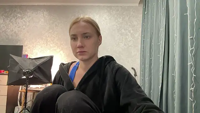 AnneBall online show from 12/29/24, 03:57