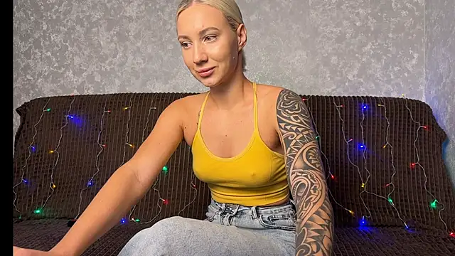 AnneBall online show from 09/19/25, 08:27