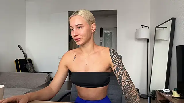 AnneBall online show from 11/20/25, 08:25