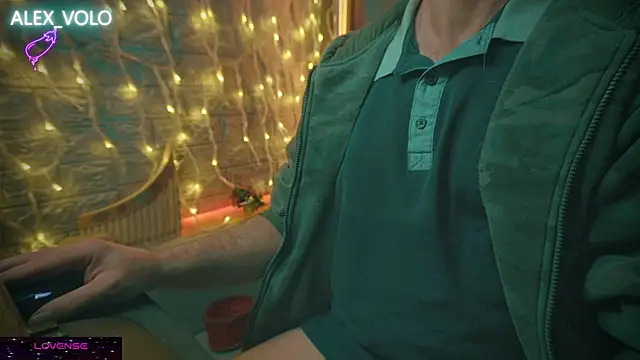 alex-volo online show from 12/22/24, 02:28