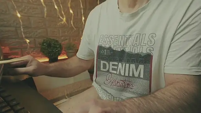 alex-volo online show from 12/14/25, 02:06