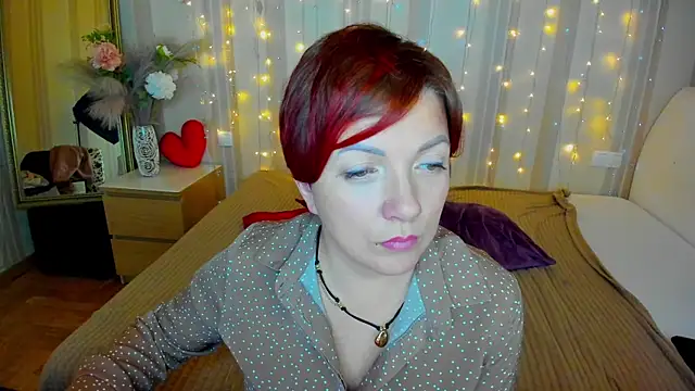 Katherine Fox online show from 03/06/25, 06:05