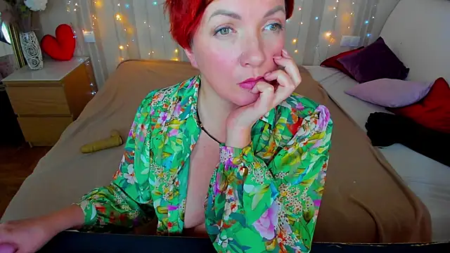 Katherine Fox online show from 03/08/25, 02:08